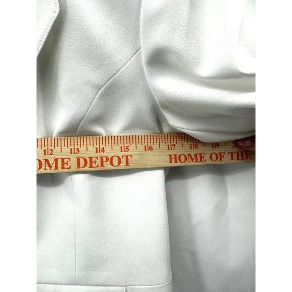 Le Suit Womans White 2-Piece Skirt Suit Set Sz 4 Lined Career Office - Picture 3 of 15